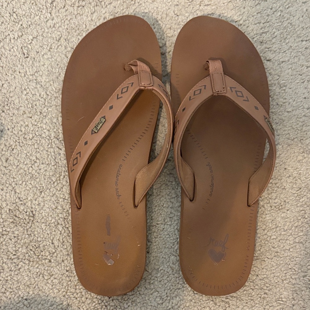 Reef Tan Flip Flops with Geometric Straps